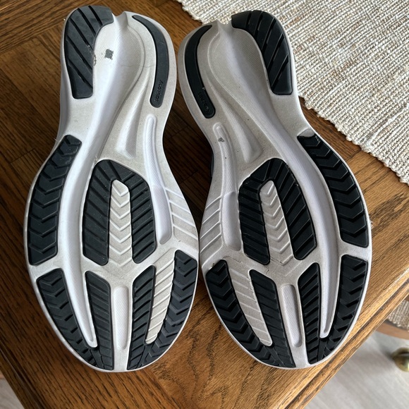 Women’s Saucony Ride 15 - Picture 3 of 4